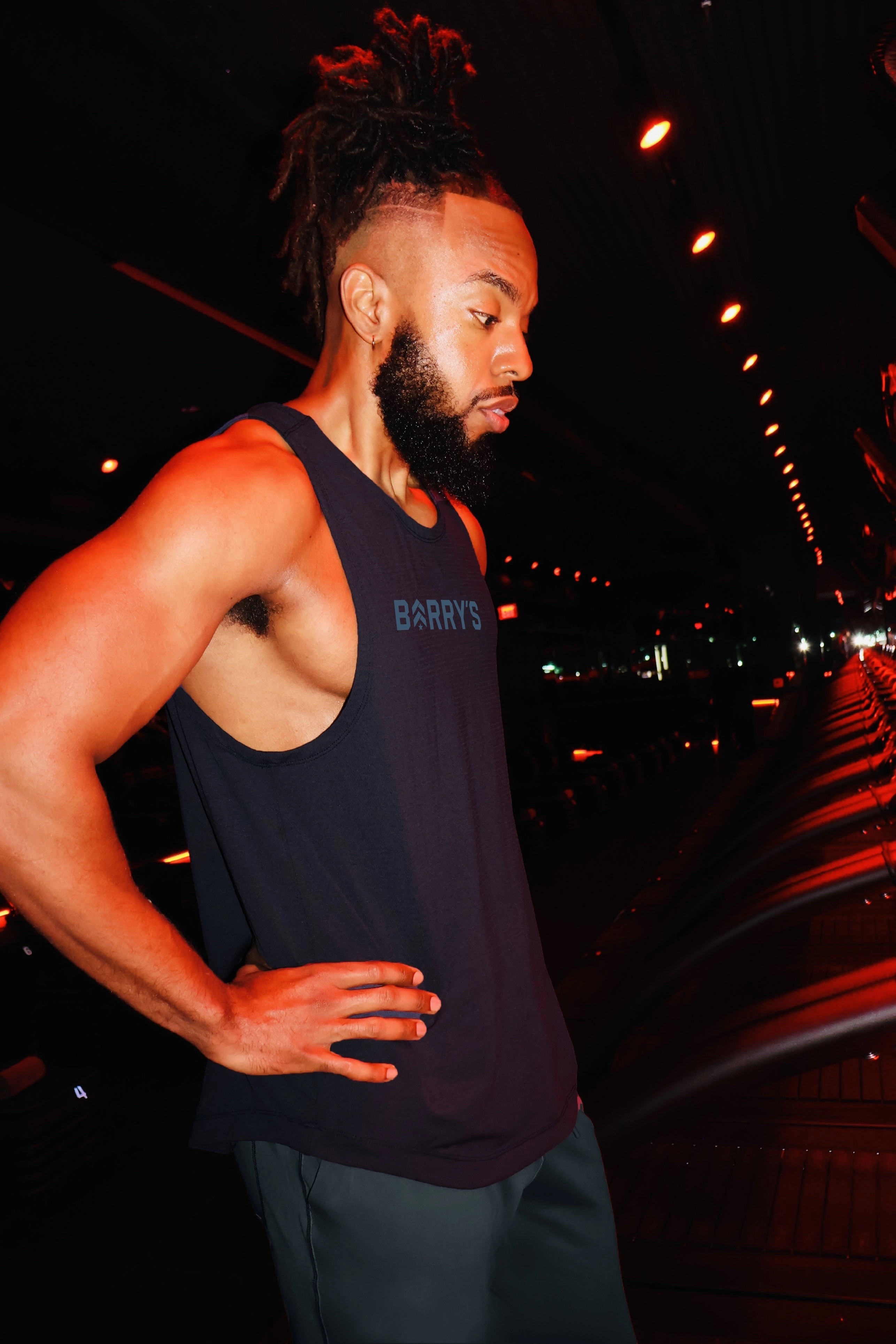 LULULEMON TRUE NAVY LICENSE TO TRAIN TANK