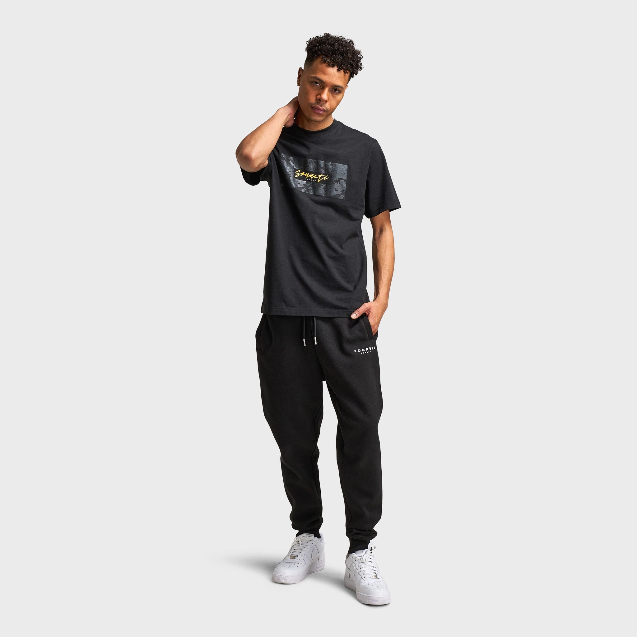 Sonneti Control Graphic T-Shirt / Black