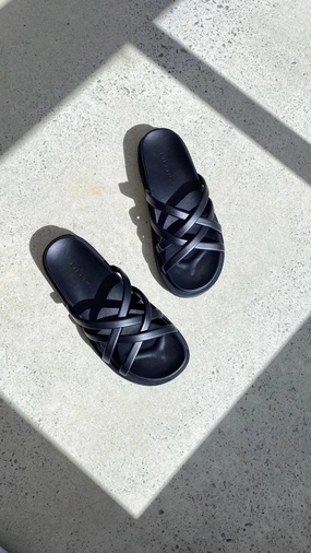 Tamsin Slide - Black
