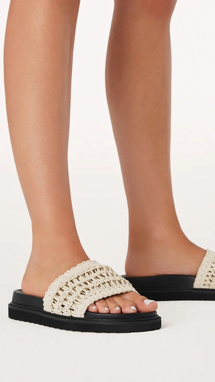 Zaida Slide - Bone Raffia